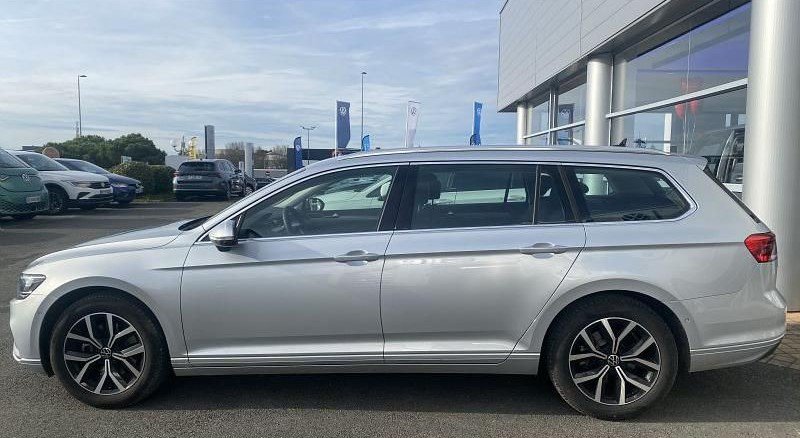 VOLKSWAGEN Passat Sw 2.0 TDI EVO Life Plus DSG7